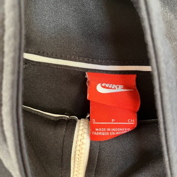 Nike Womens Black Full-Zip Hoodie Small Casual Sportswear Comfortable Polyester - Picture 3 of 7